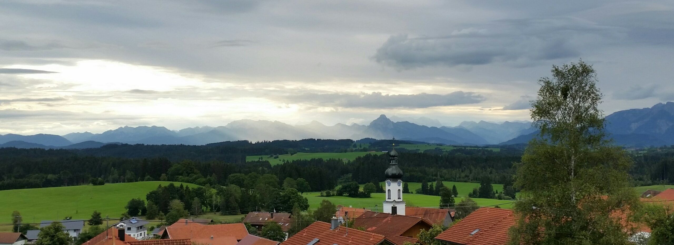 Blick von Oy-Mittelberg auf den Säuling